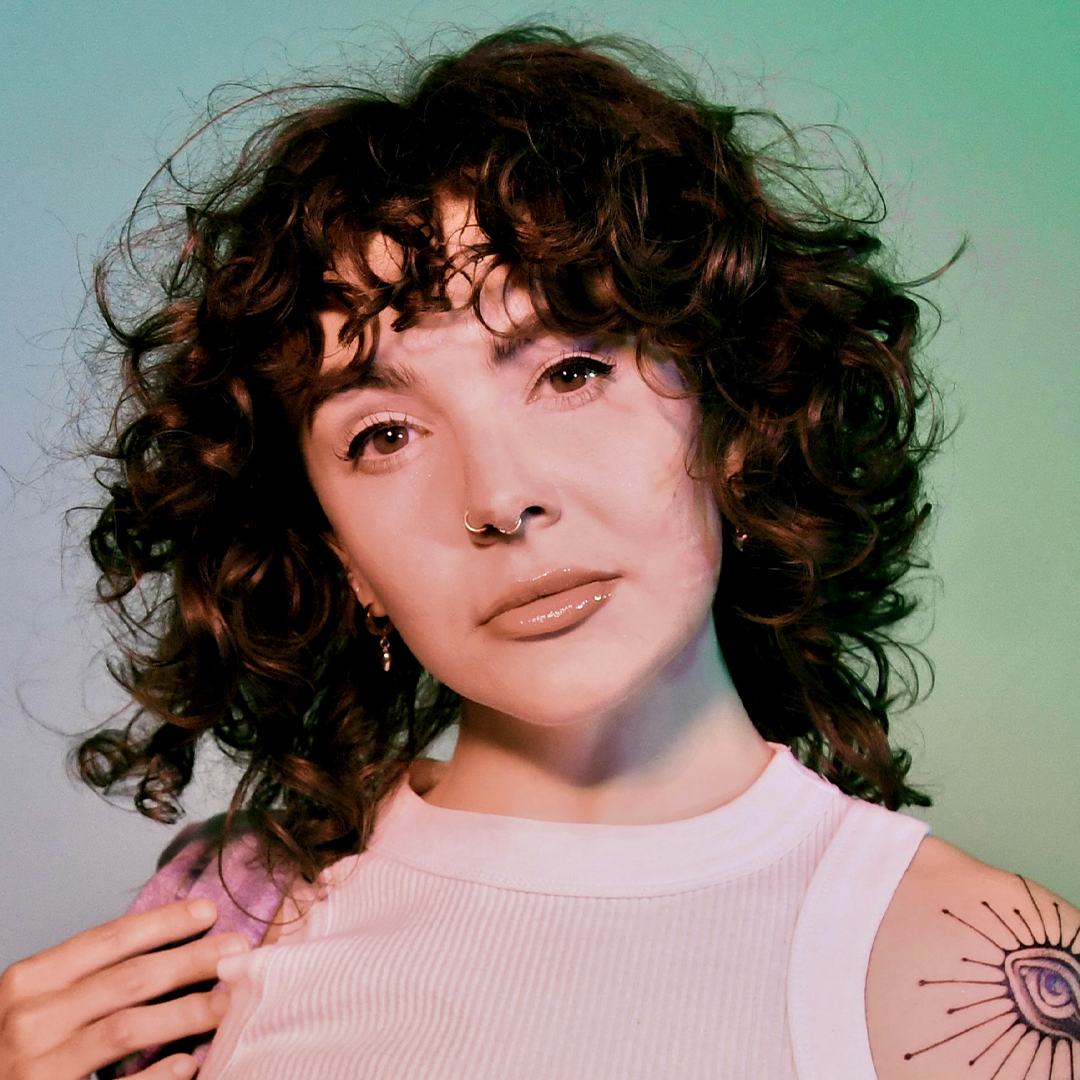 Mikki Reeve 1080x1080