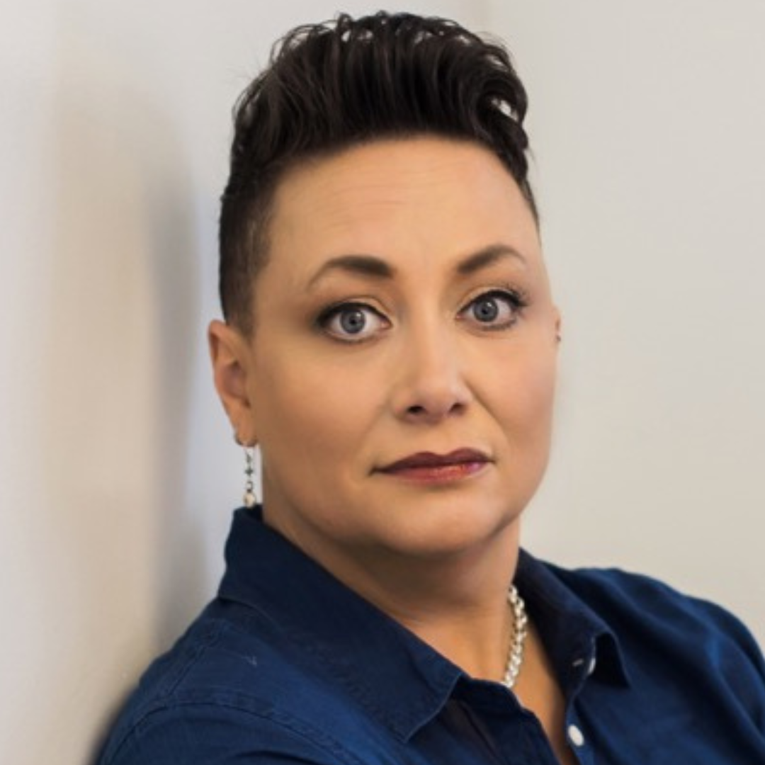 Tamara Howell 1080 x 1080 px