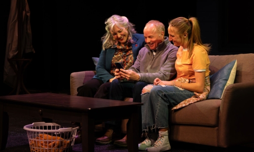 sunny-in-the-dark-production-photos-2